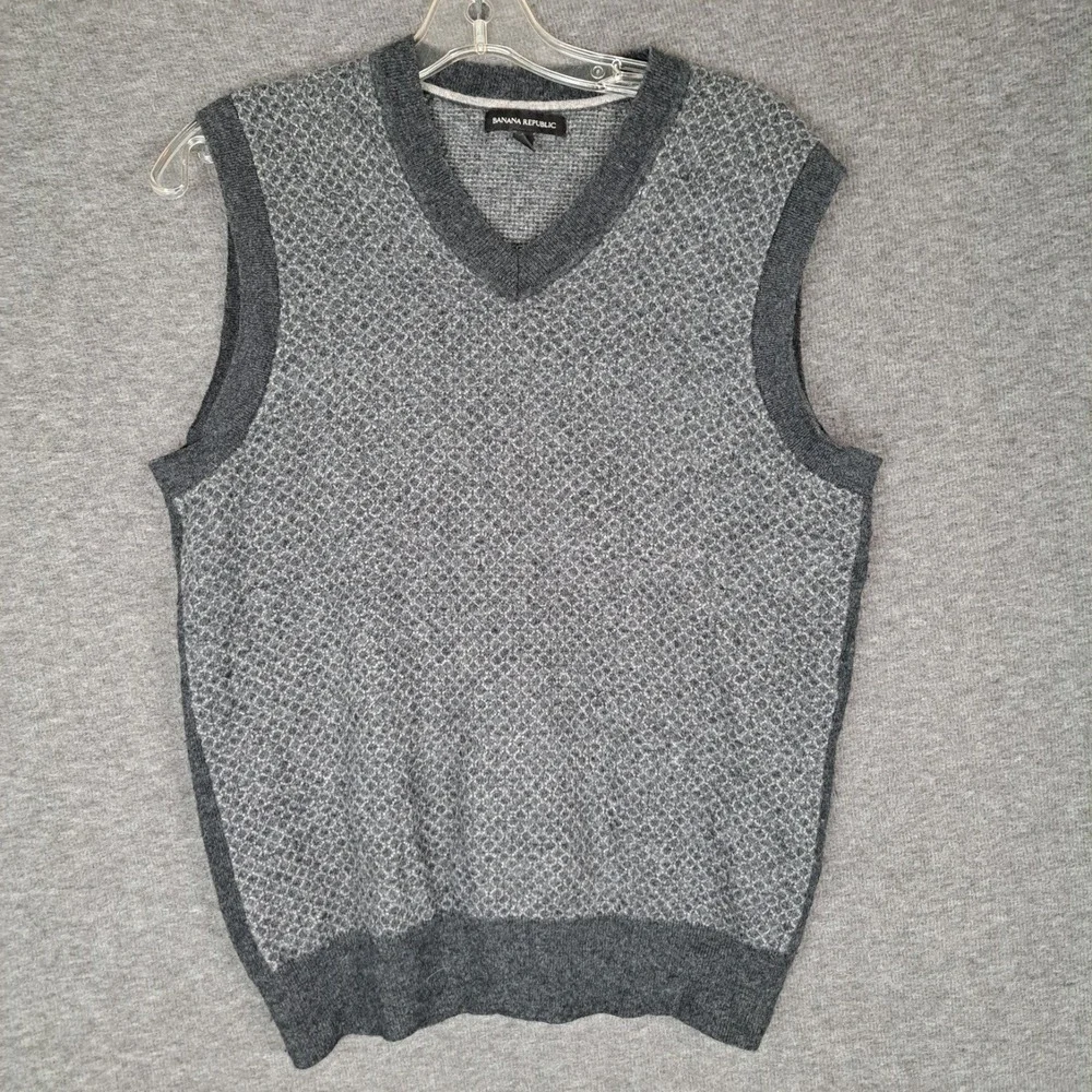 Banana Republic Sweater Vest Men M Grey Merino Alpaca Wool Blend V-Neck Birdseye